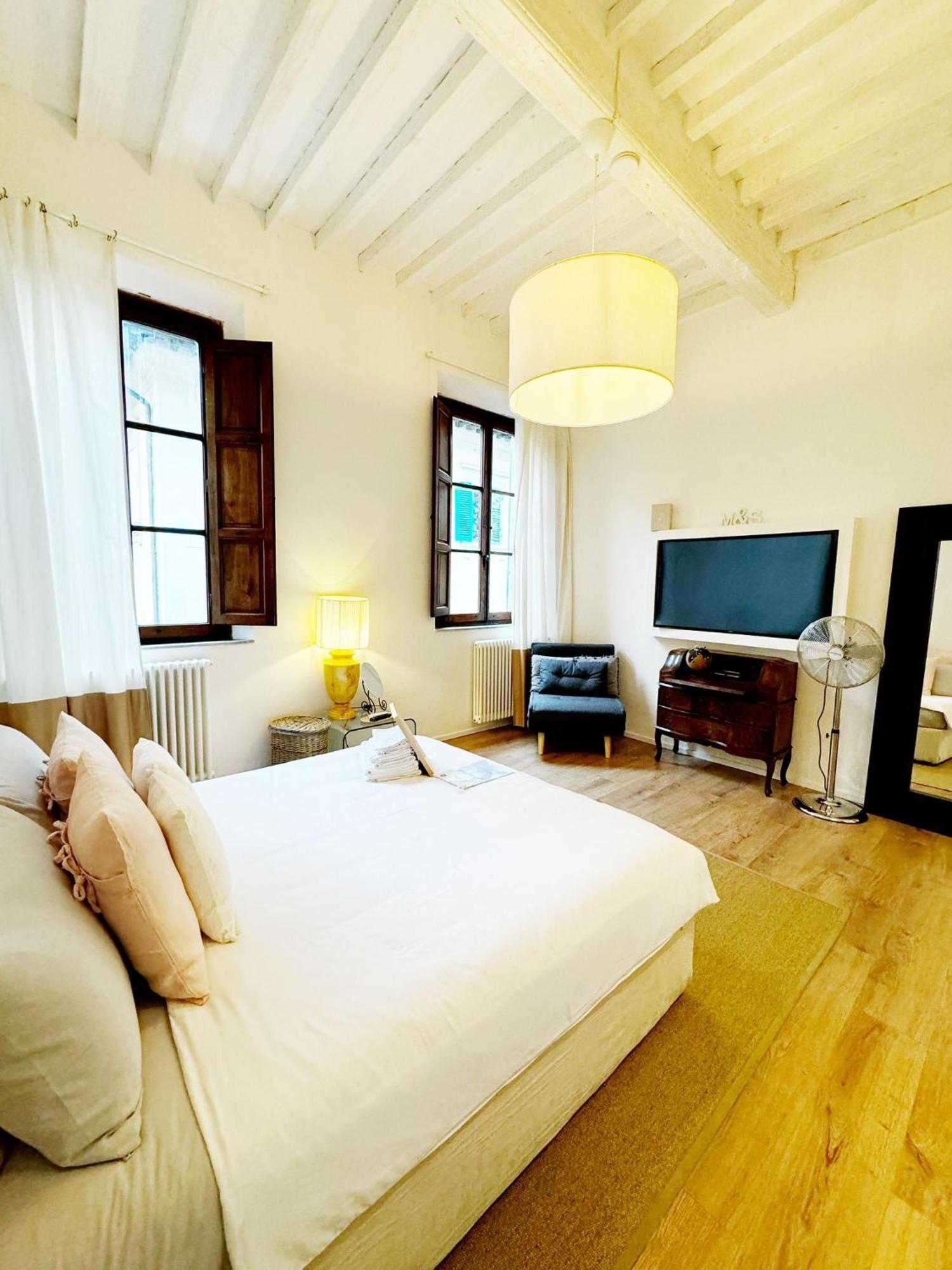 Boutique Room - Centro Storico 20 Min Da Firenze Эмполи Экстерьер фото
